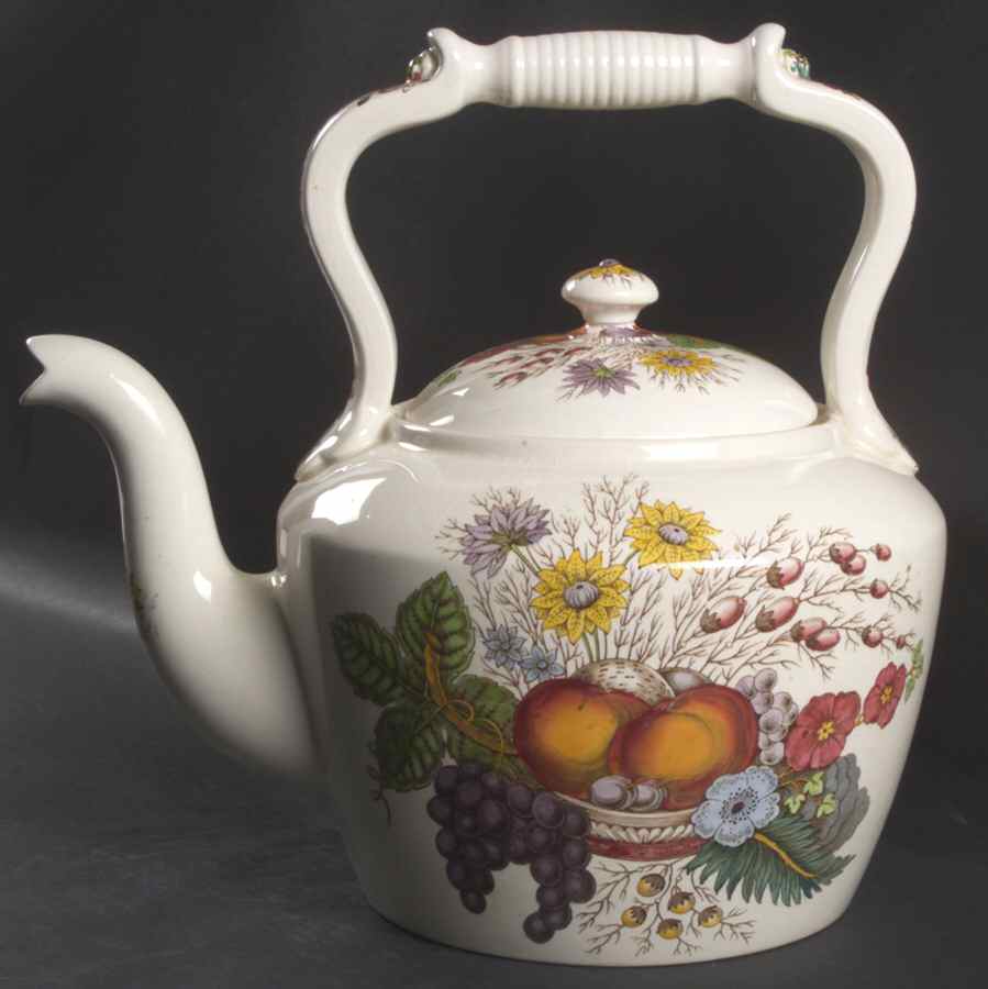 Reynolds Large Kettle & Lid by Spode-1