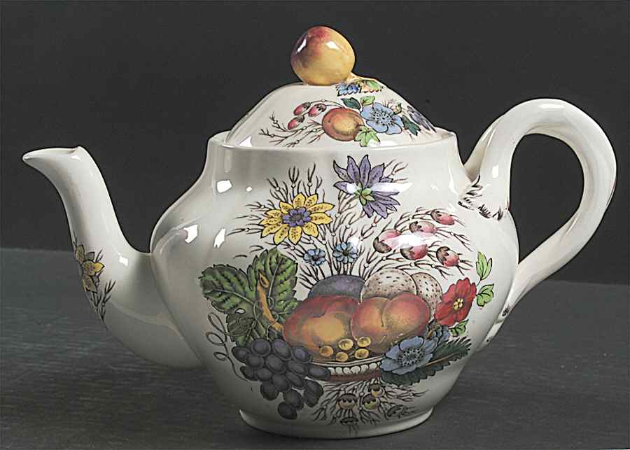 Reynolds Small Teapot & Lid by Spode-1