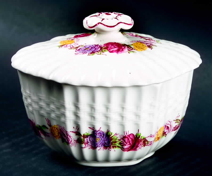 Rose Briar Mini Sugar Bowl & Lid by Spode-1