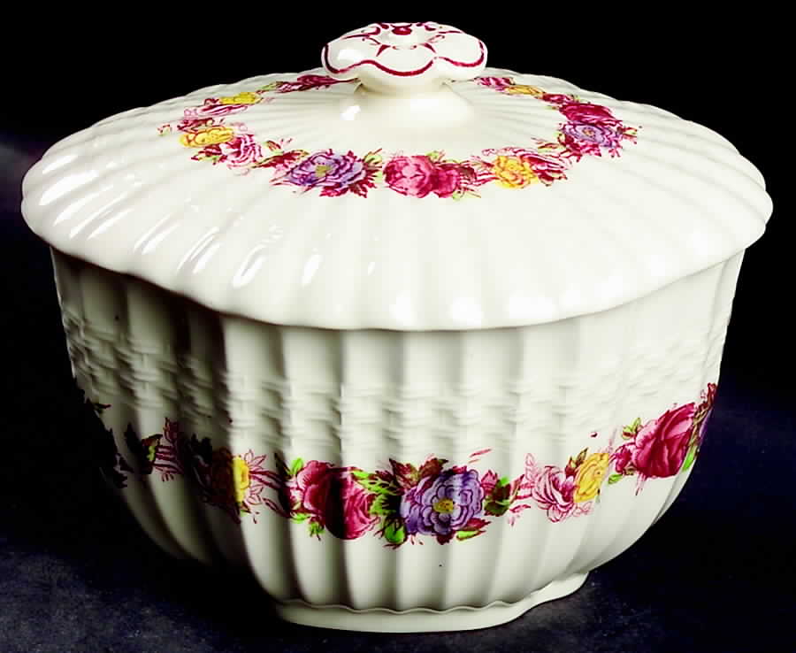 Rose Briar Sugar Bowl & Lid by Spode-1