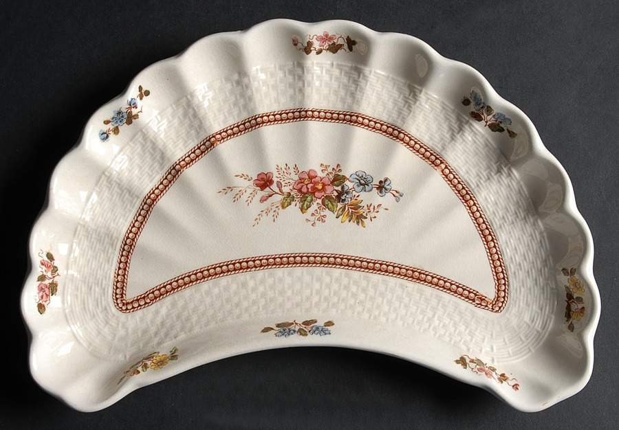 Rosalie Crescent Salad Plate by Spode-1