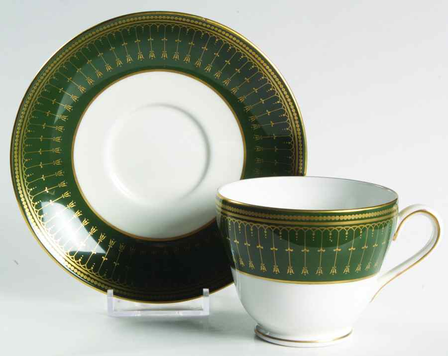 Royal Windsor Footed Cup & Saucer Set by Spode-1