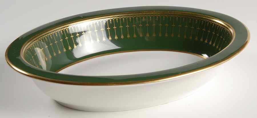 Royal Windsor 9" Oval Vegetable Bowl by Spode-1