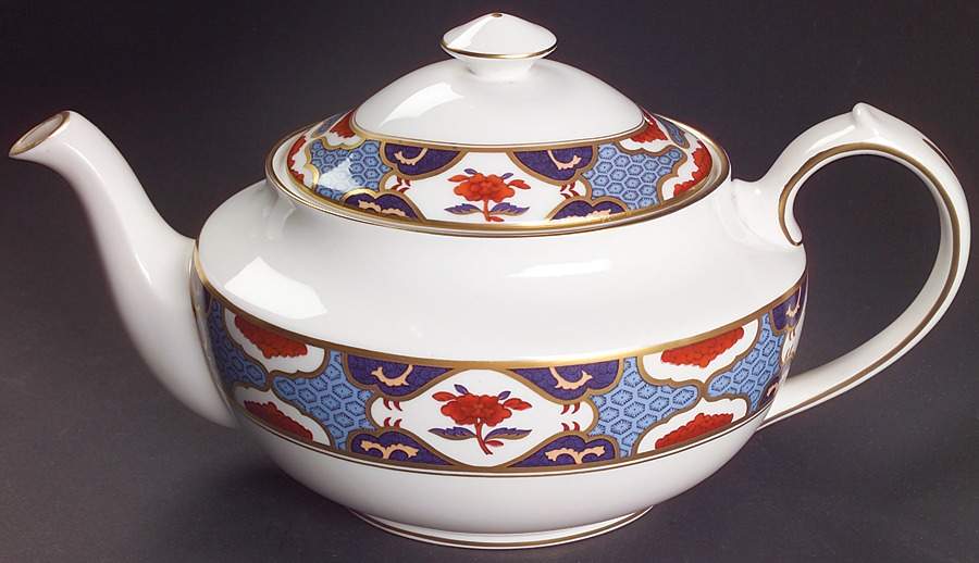 Shima Border Teapot & Lid by Spode-1