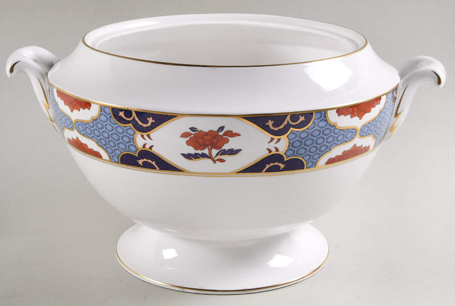 Shima Border Tureen No Lid by Spode-1