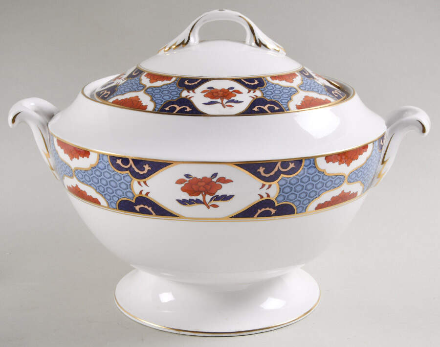 Shima Border Tureen &  Lid by Spode-1