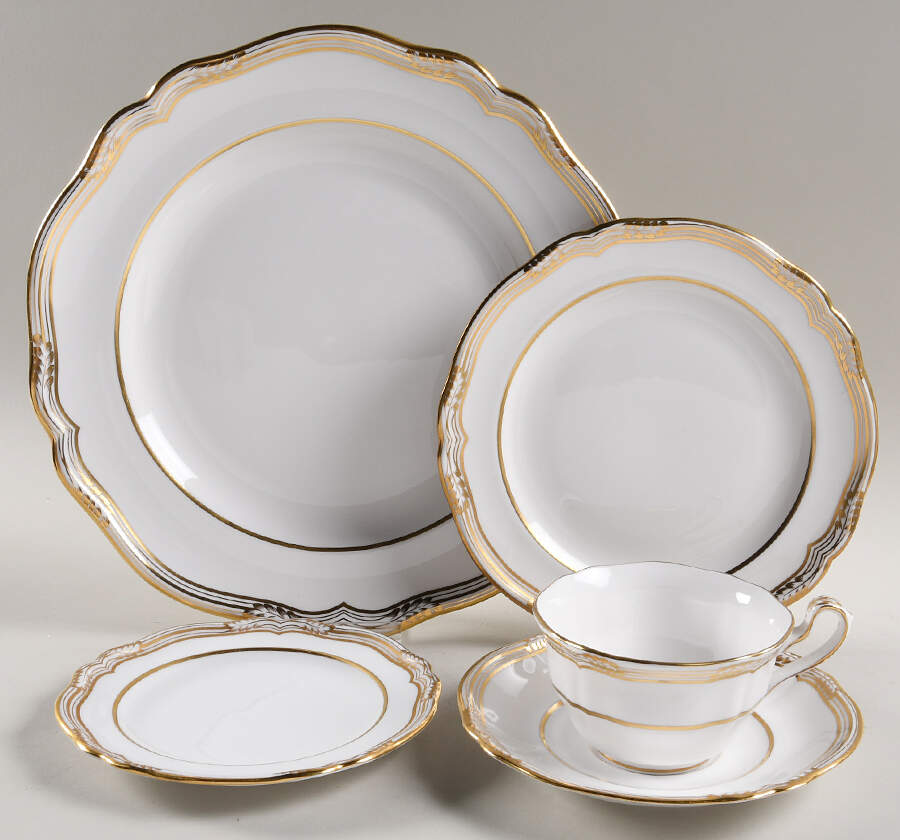 Sheffield 40 Piece Estate Set by Spode-1