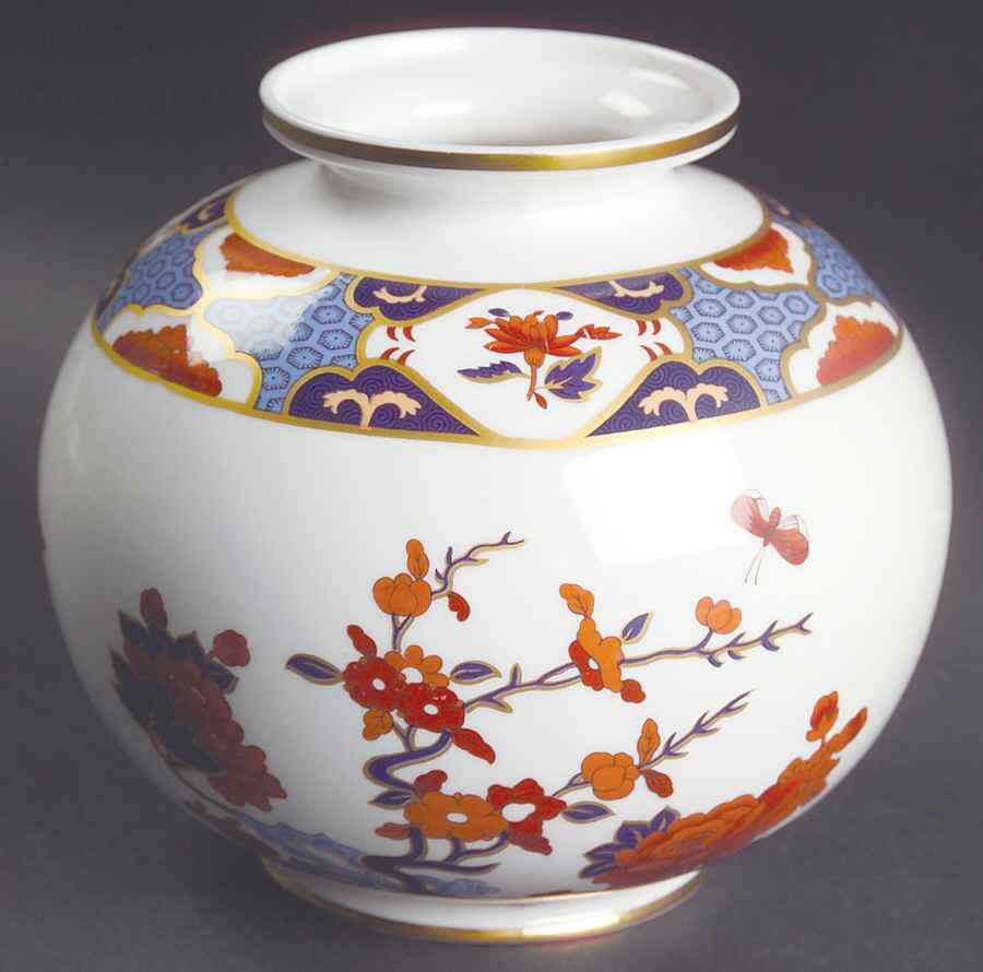 Shima Globe Vase by Spode-1