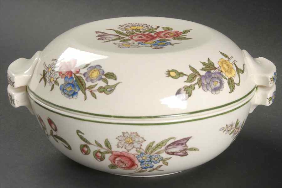 Springtime 1 Qt Round Covered Casserole by Spode-1