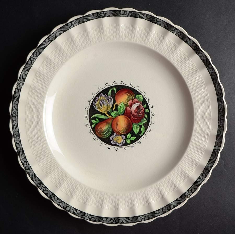 Spode's Tudor Dinner Plate by Spode-1