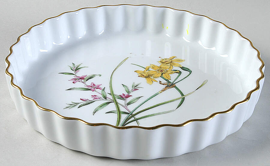 Stafford Flowers 9" Quiche Oven To Table by Spode-1