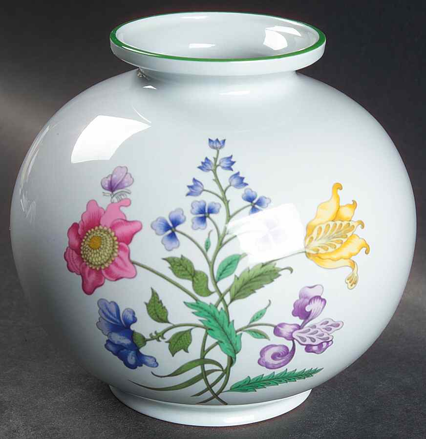 Summer Palace (Fine Stone) Globe Vase by Spode-1