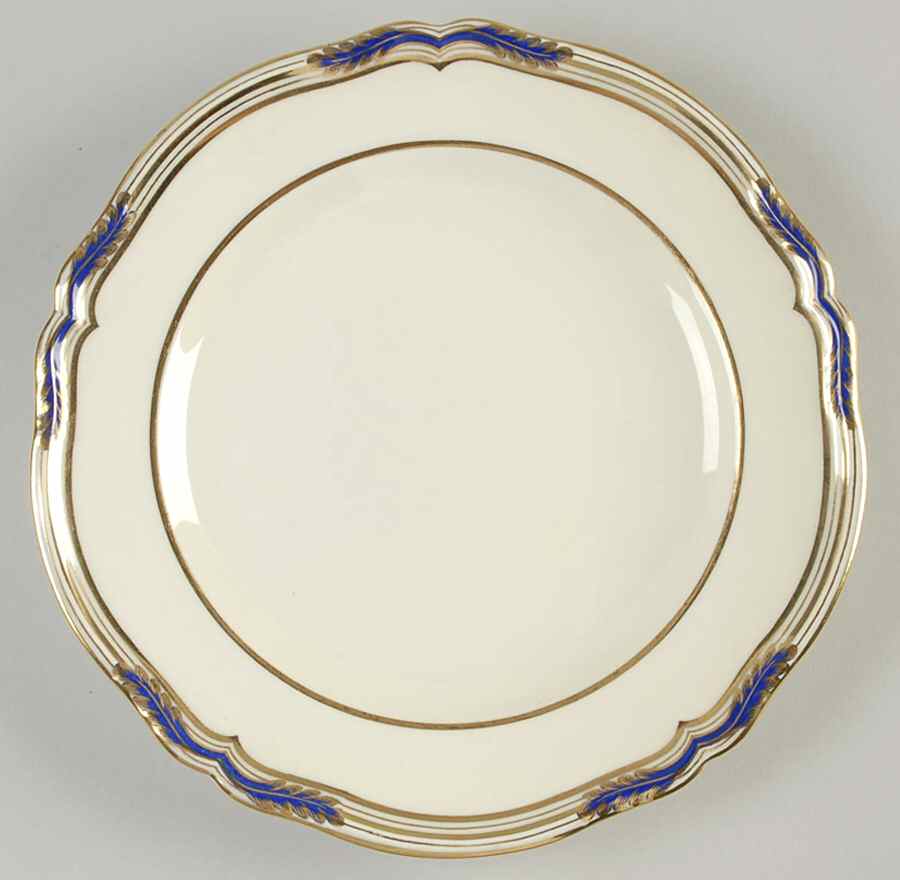 Sutherland Luncheon Plate by Spode-1