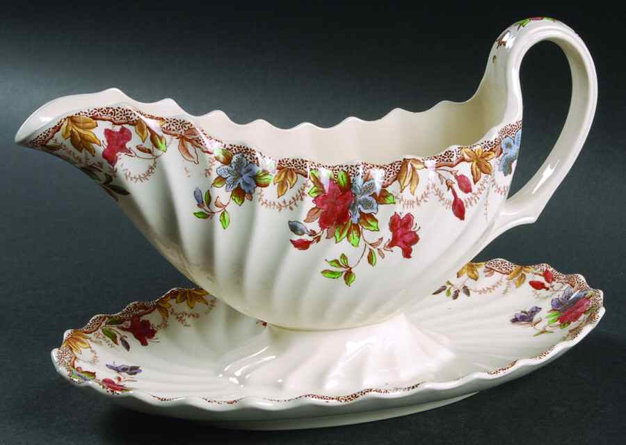 Sydney Gravy Boat with Attached Underplate by Spode-1