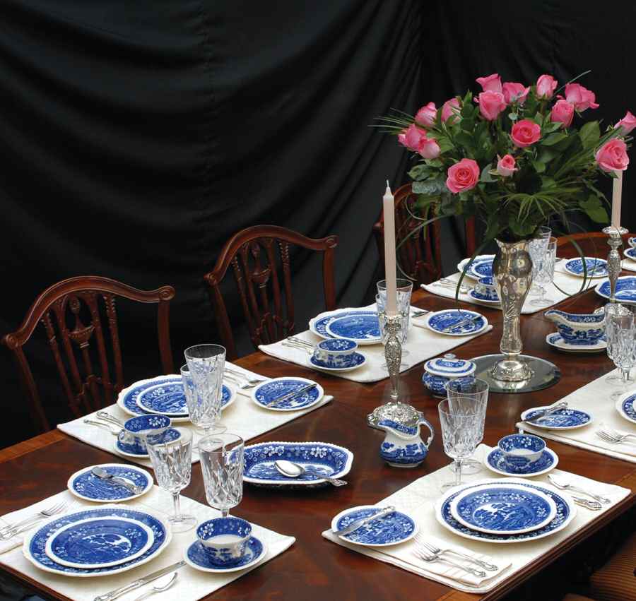 Tower Blue (No #, Older, Gadroon) 46 Piece Estate Set by Spode-1