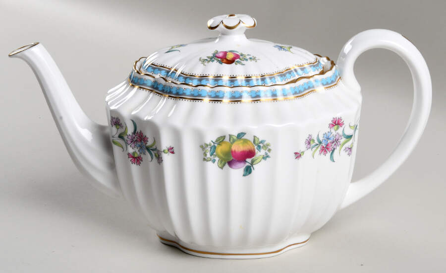 Trapnell Sprays  (ENGLAND) Teapot & Lid by Spode-1