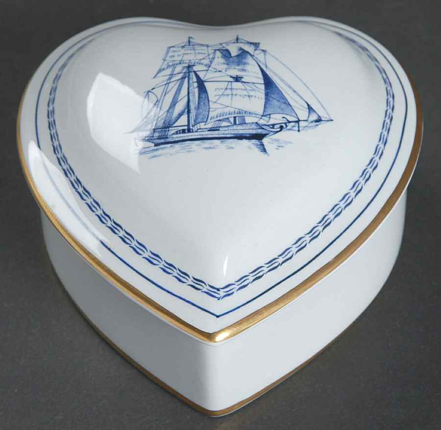 Trade Winds Blue Heart Shape Box & Lid by Spode-1