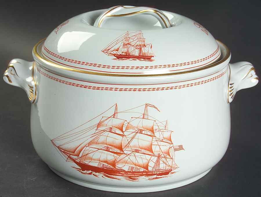 Trade Winds Red (Gold Trim) 2 Qt Round Covered Casserole by Spode-1