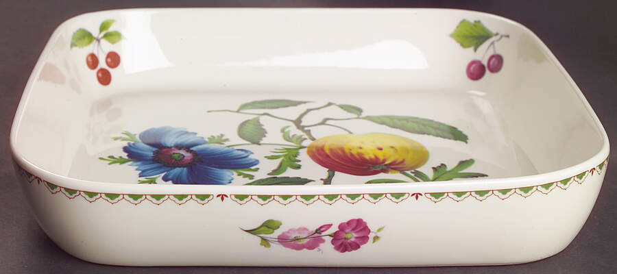 Victoria 11" Square Baker by Spode-1
