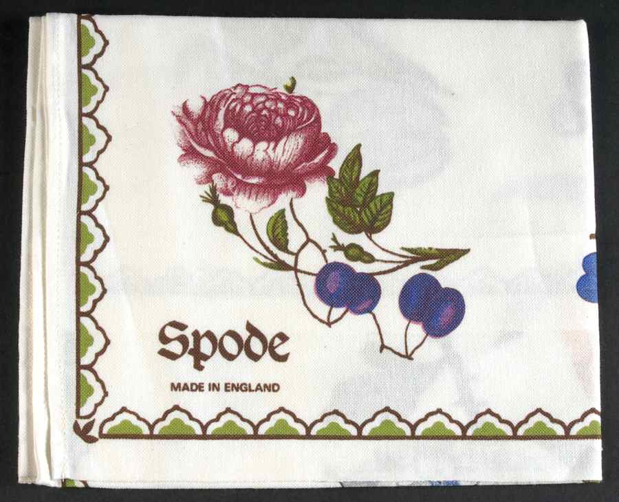 Victoria Tea Towel by Spode-1