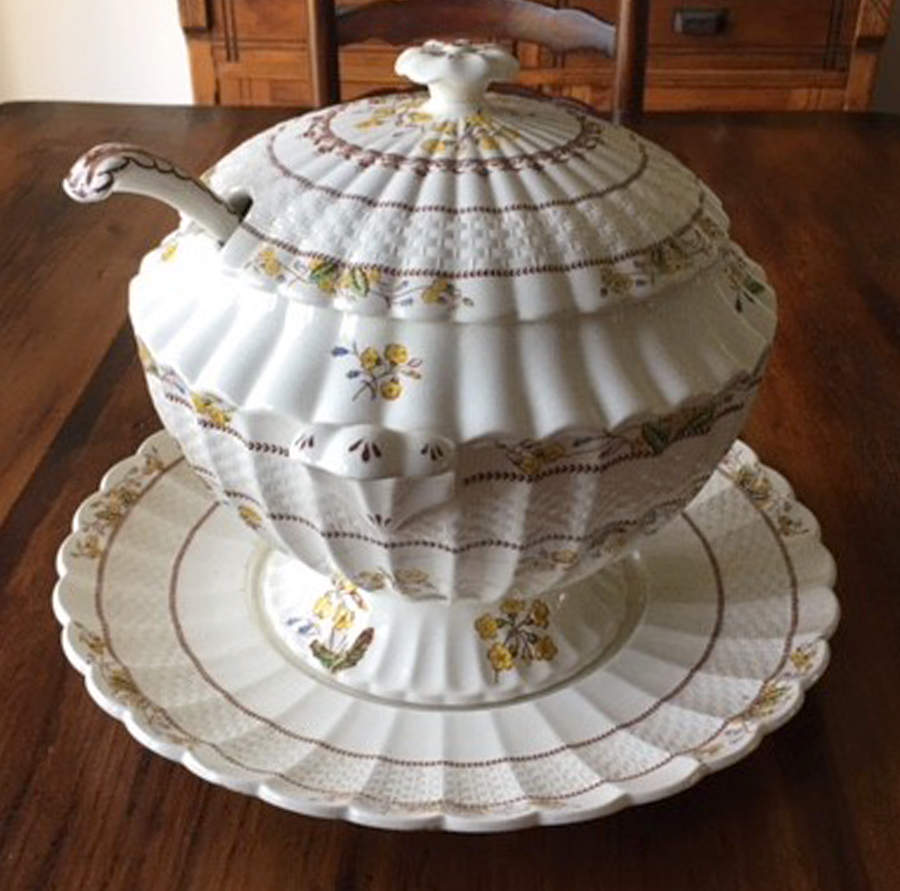 Wicker Dell Tureen & Lid w/Ladle & Underplate by Spode-1