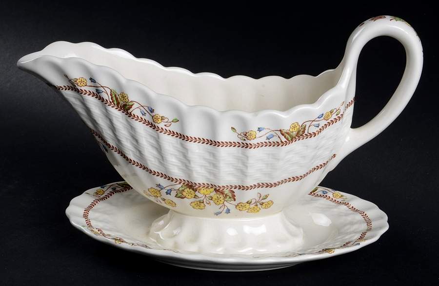 Wicker Dell Gravy Boat with Attached Underplate by Spode-1