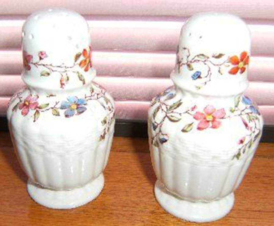Wicker Dale Salt Shaker by Spode-1