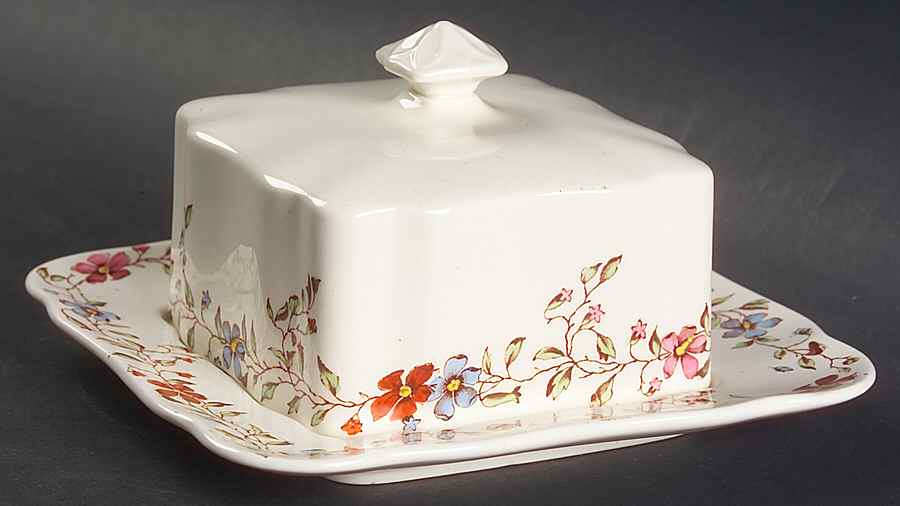 Wicker Dale Square Covered Butter by Spode-1