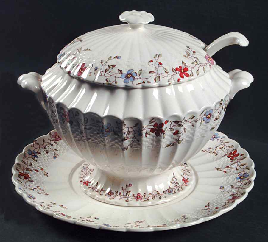 Wicker Dale Tureen & Lid w/Ladle & Underplate by Spode-1