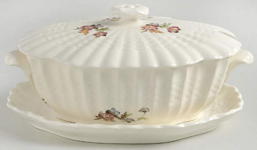 Wicker Lane (Basket Weave) Sauce Boat & Lid with Underplate by Spode-1