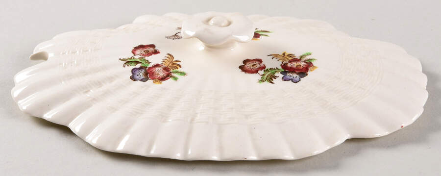 Wicker Lane (Basket Weave) Lid for Sauce Boat with Attached Underplate by Spode-1