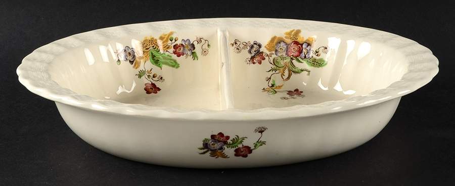 Wicker Lane (Basket Weave) 11" Oval Divided Vegetable Bowl by Spode-1