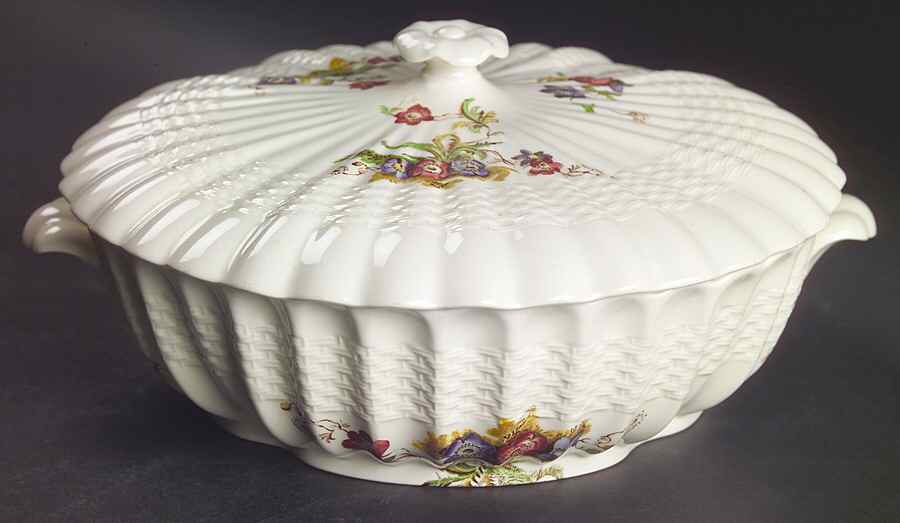 Wicker Lane (Basket Weave) Round Covered Vegetable by Spode-1