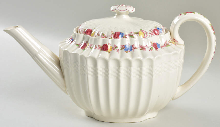 Wicker Rose Teapot & Lid by Spode-1