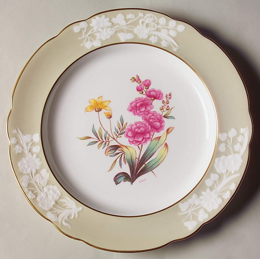Y2855 Luncheon Plate by Spode-1