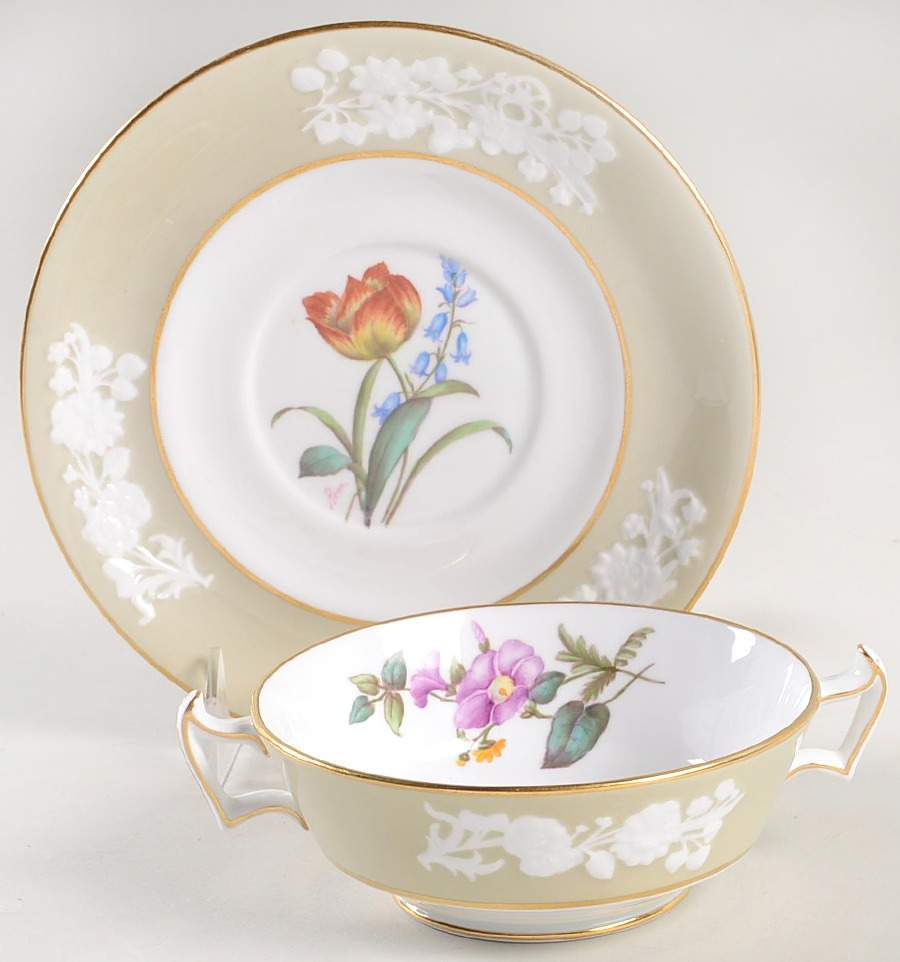 Y2855 Footed Cream Soup Bowl & Saucer Set by Spode-1
