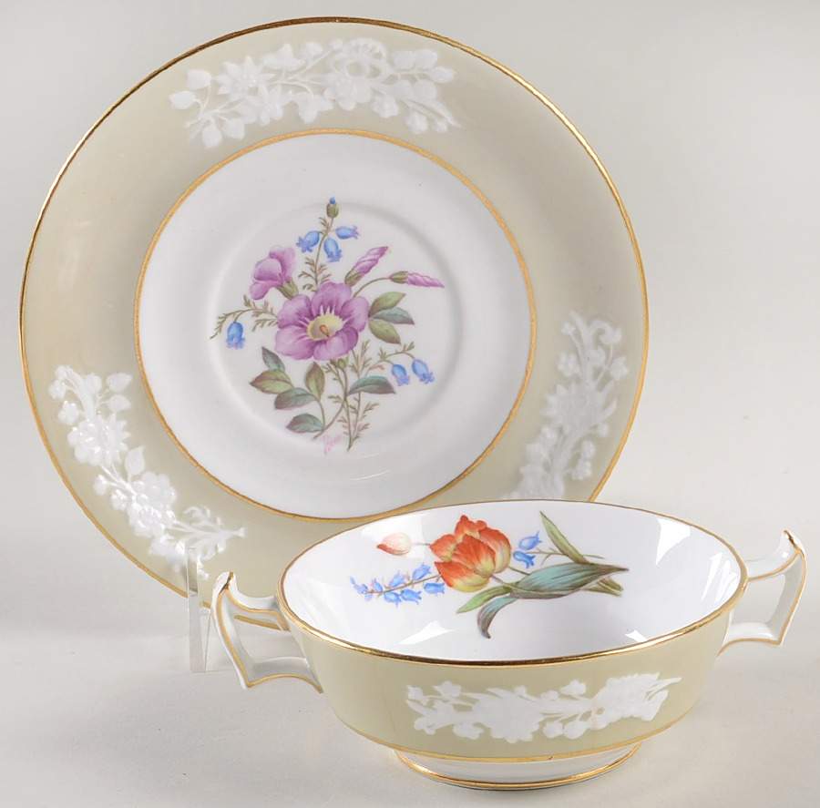 Y2855 Footed Cream Soup Bowl & Saucer Set by Spode-1