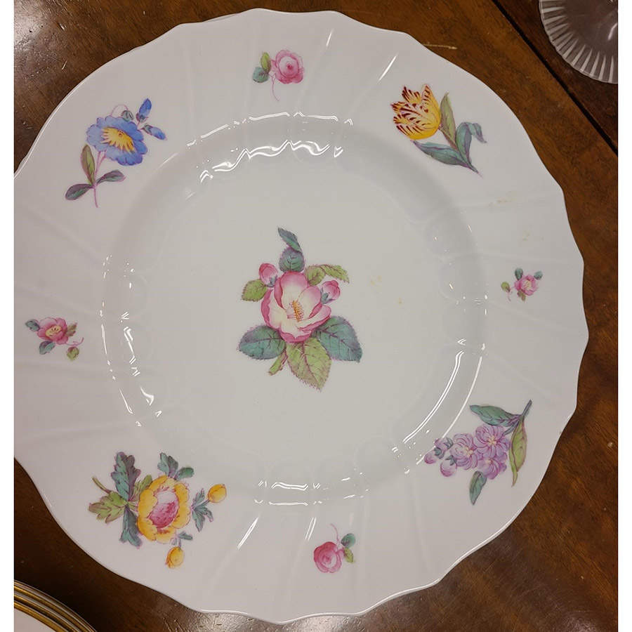Y6575 Luncheon Plate by Spode-1