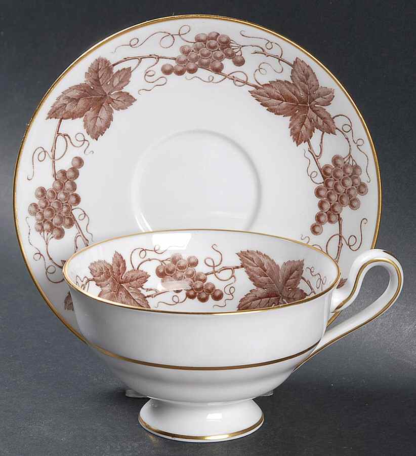 Y6632 Footed Cup & Saucer Set by Spode-1