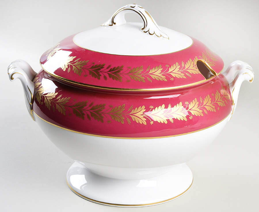 Y7326 Tureen &  Lid by Spode-1