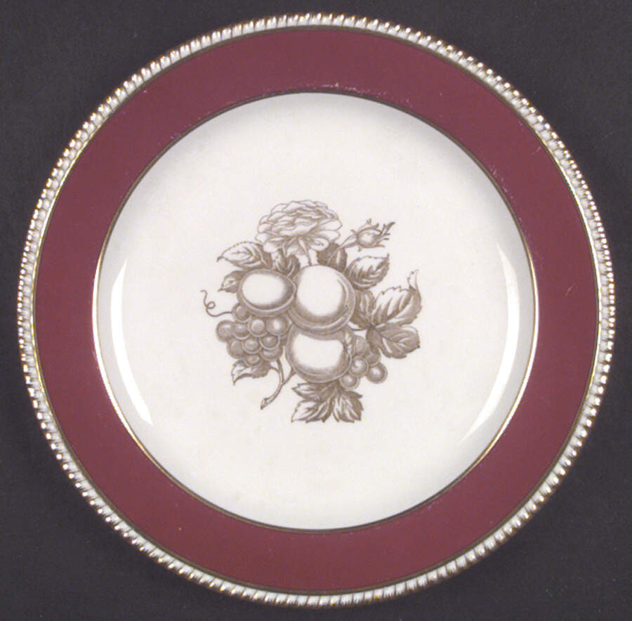 Y7703 Luncheon Plate by Spode-1