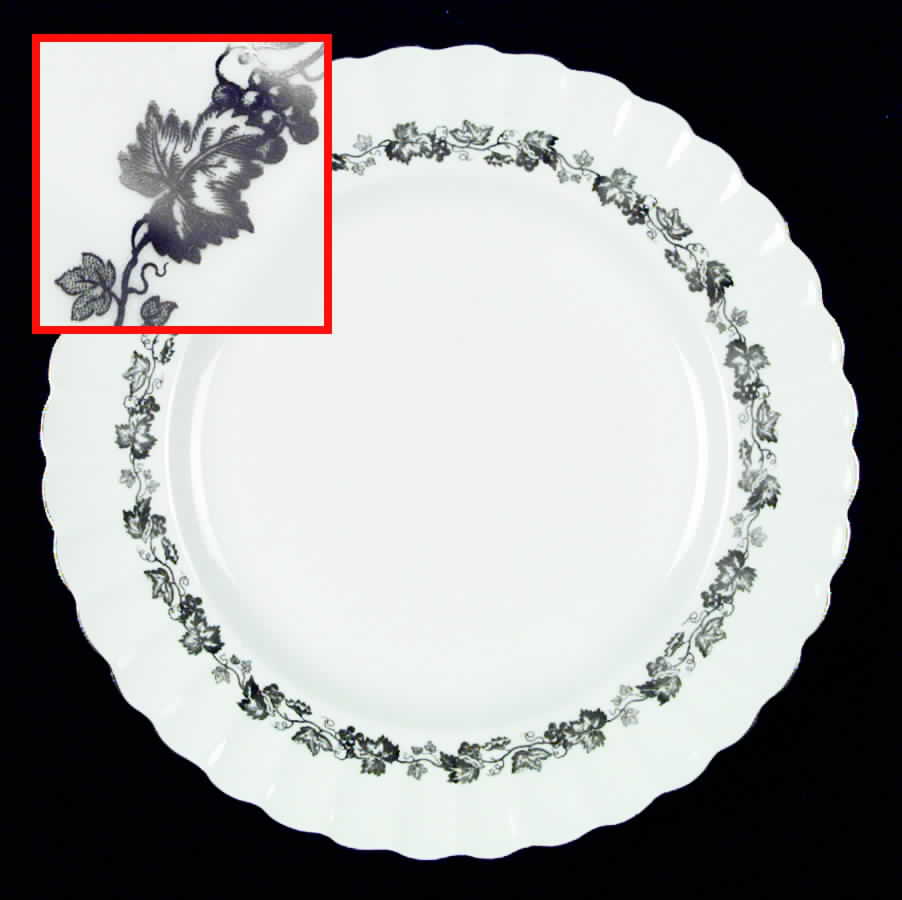 Y8061 Dinner Plate by Spode-1