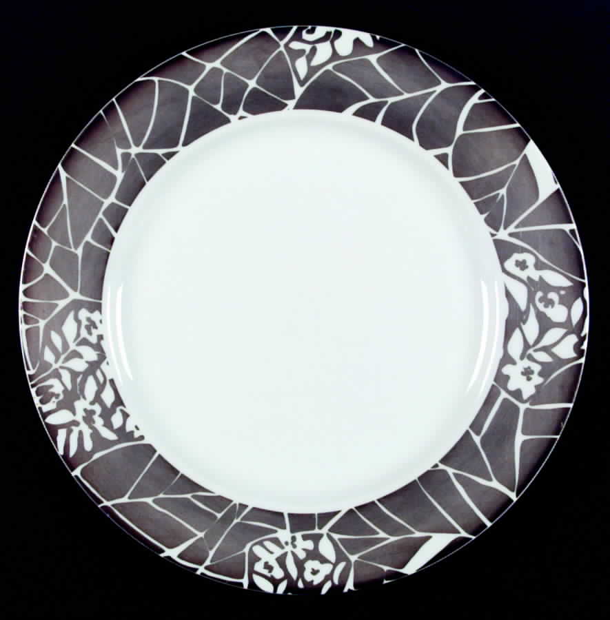 Cleo Dinner Plate by Sasaki-1