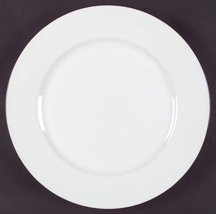 Interplay Dinner Plate by Sasaki-1
