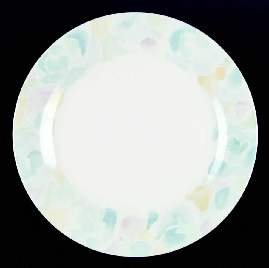 Luxembourg Dinner Plate by Sasaki-1