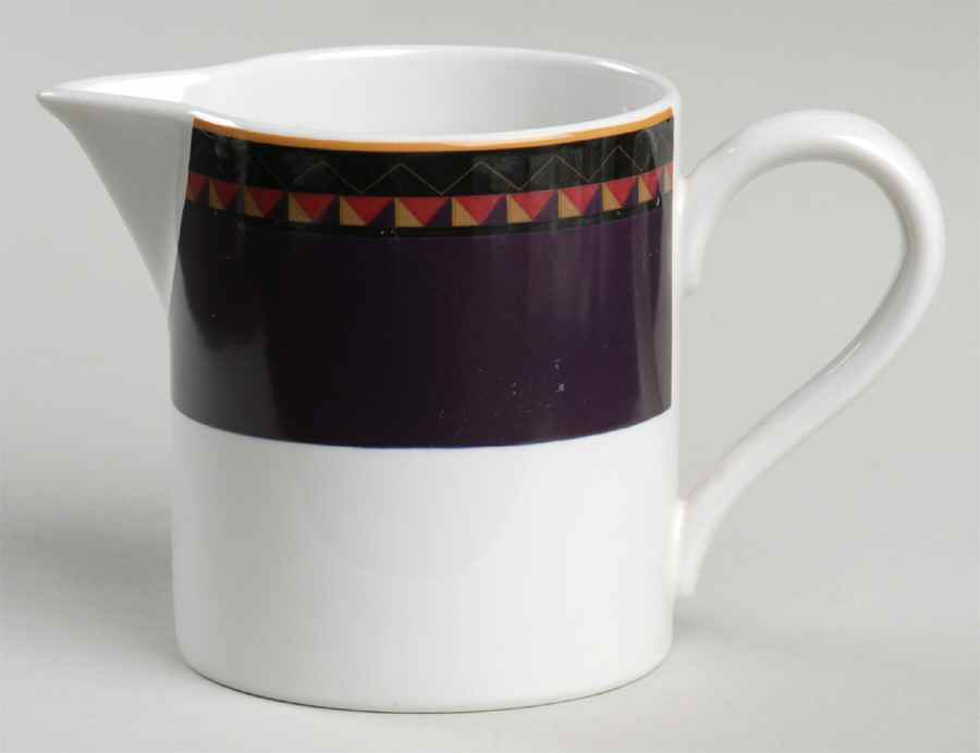 Oasis Creamer by Sasaki-1