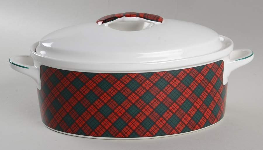 Tartan Plaid Red 2 Quart Oval Covered Casserole by Sasaki-1