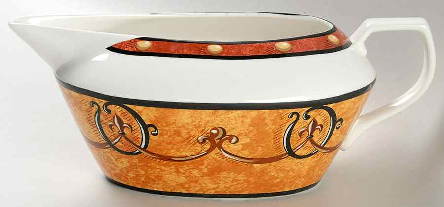 Villa De Fortuna Gravy Boat by Sasaki-1