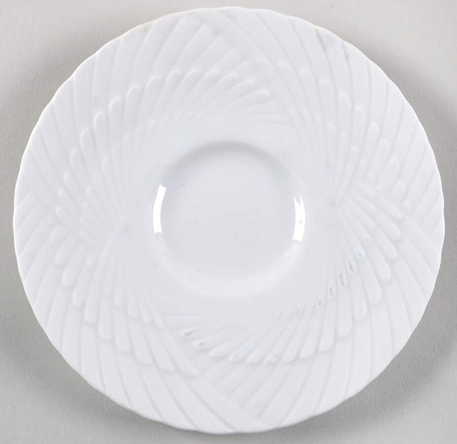 Wings Saucer by Sasaki-1