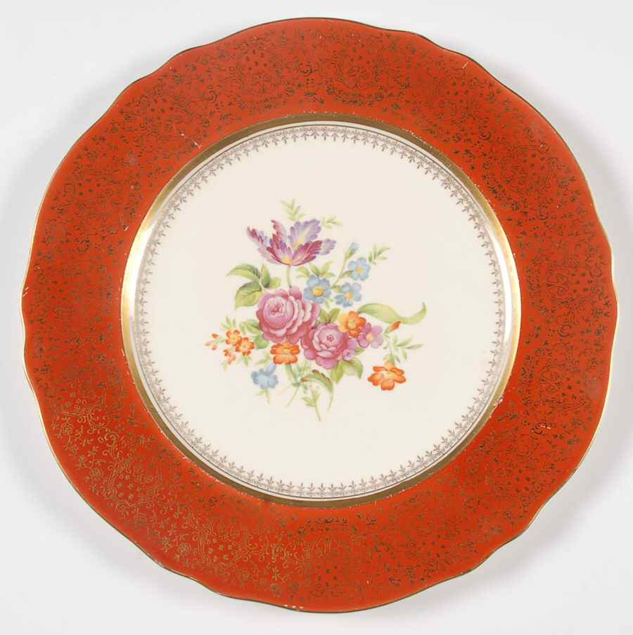 2004 Red Dinner Plate by Steubenville-1